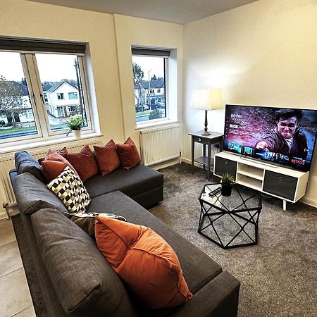 Walnut Flats-F4, 2-Bedroom With Ensuite - Parking, Netflix, Wifi - Close To Oxford, Bicester & Blenheim Palace คิดลิงตัน ภายนอก รูปภาพ